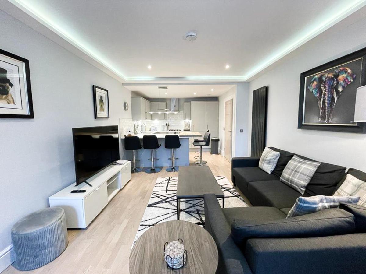 Modern 3 Bedroom Apartment, West End 爱丁堡 外观 照片