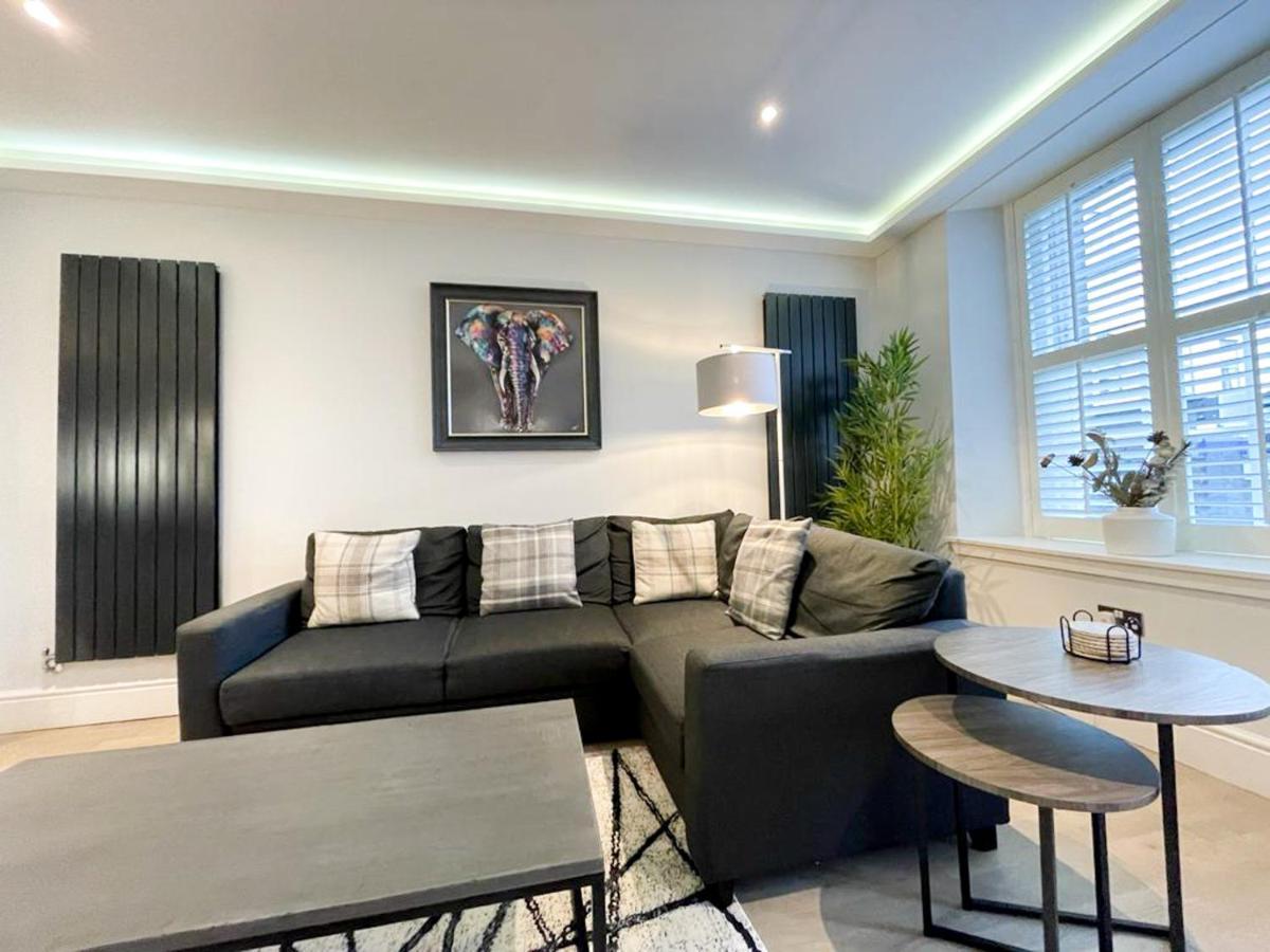 Modern 3 Bedroom Apartment, West End 爱丁堡 外观 照片